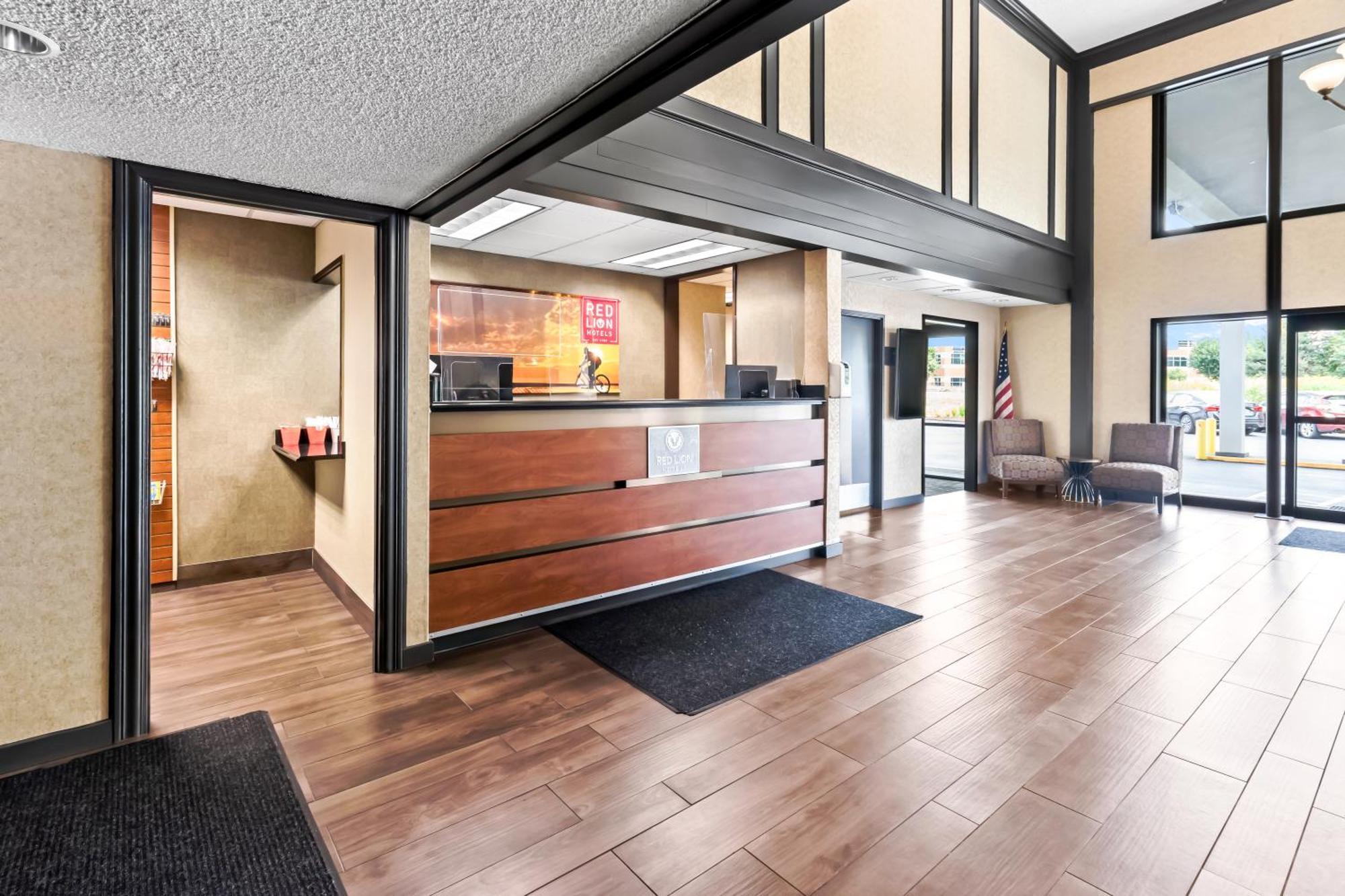 Red Lion Hotel Portland Airport Buitenkant foto
