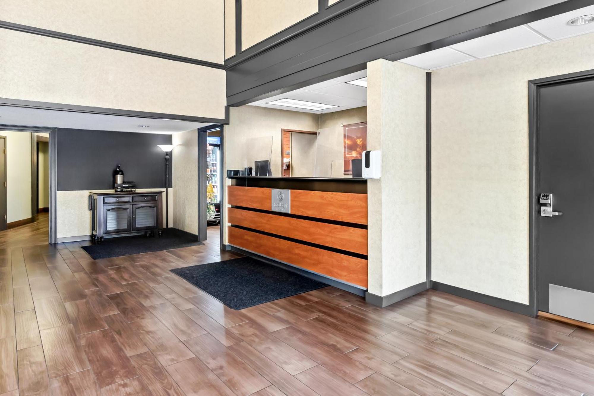 Red Lion Hotel Portland Airport Buitenkant foto